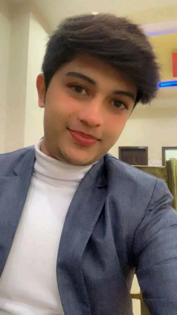 Faizan Qayyum Profile Faizan Qayyum Profile