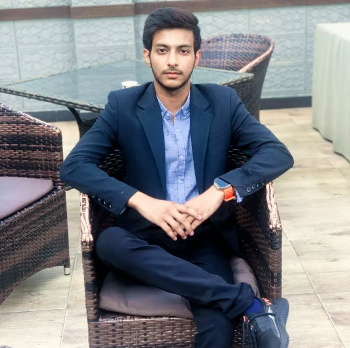 Zain Manzoor Profile Zain Manzoor Profile