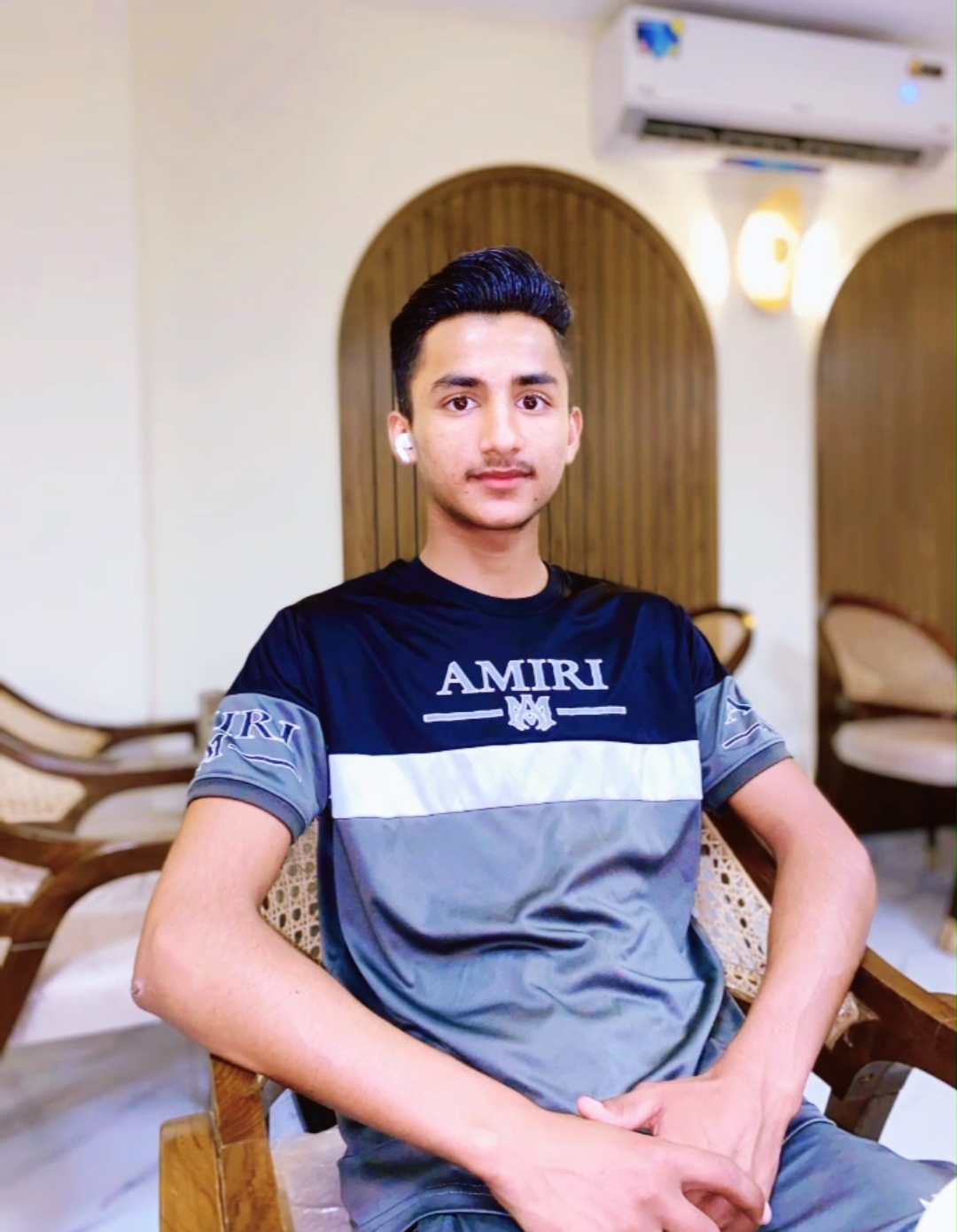 Hassan Riaz Photoshop, Photo Editing, English Typing, Driving, MS Office