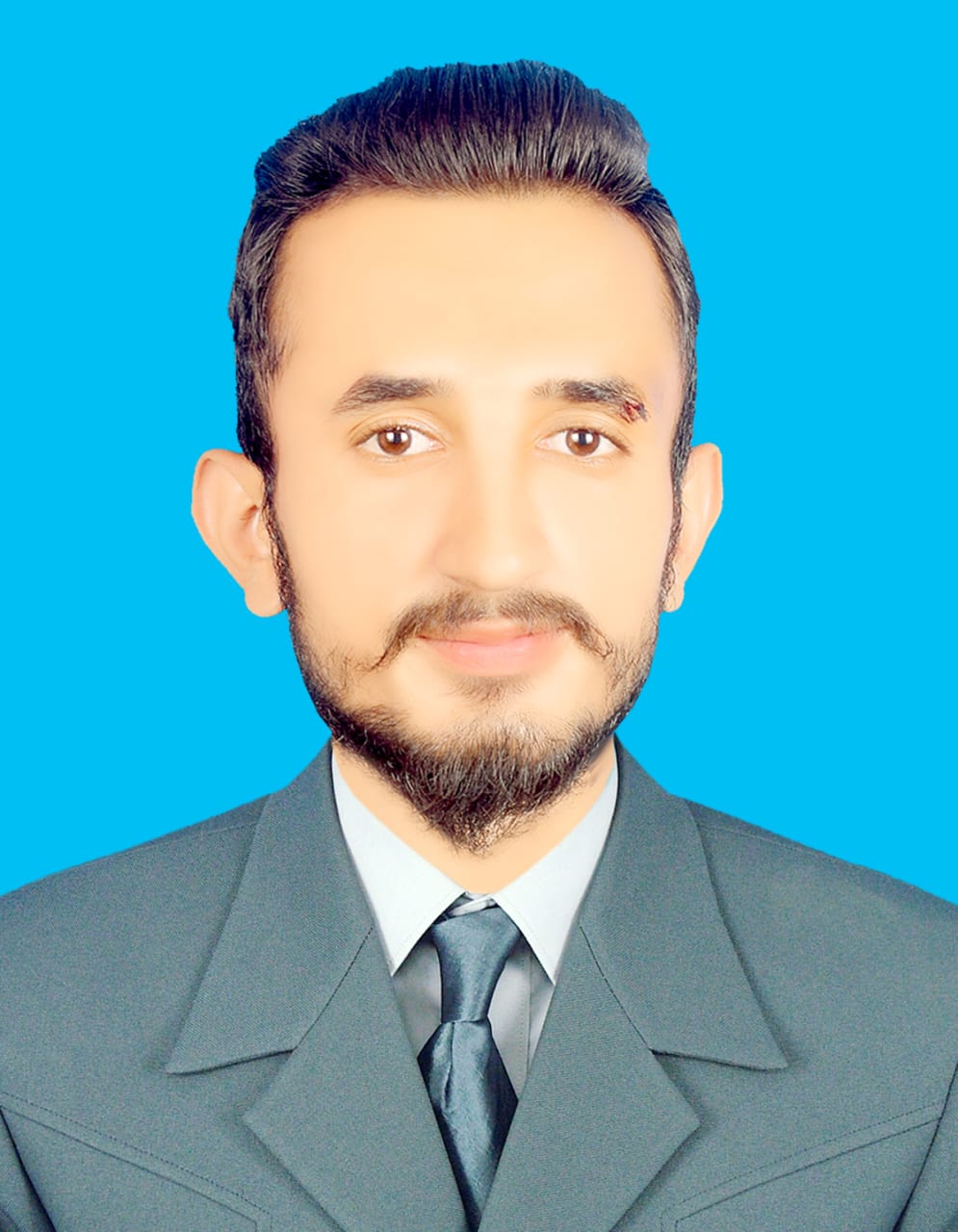 Muhammad Umair English Typing, Photography, Canva, Live Survey, Customer Service