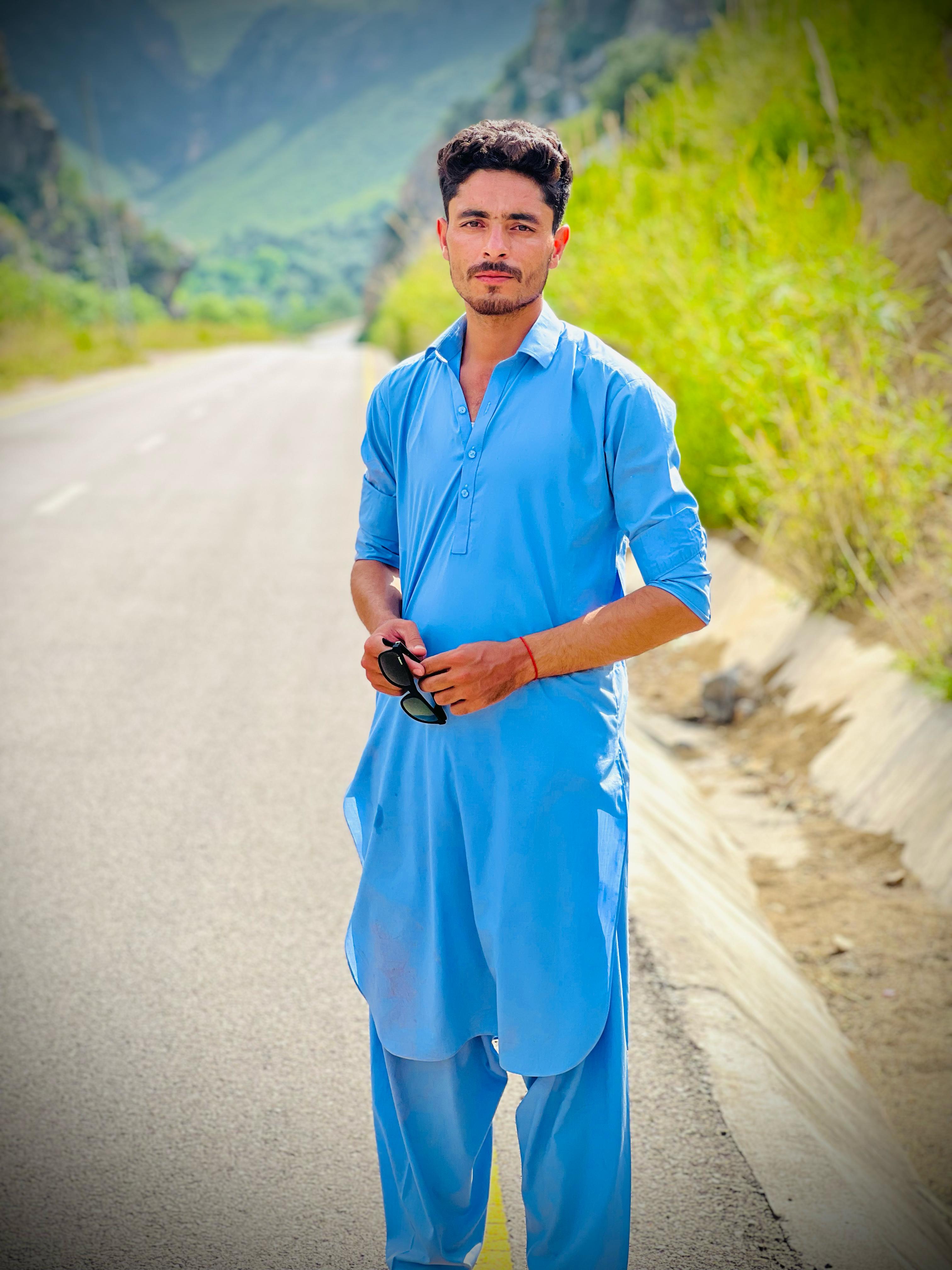 Khalid Khan Urdu Typing, English Typing, Flower Delivery, Parcel Delivery, Packing & Shipping