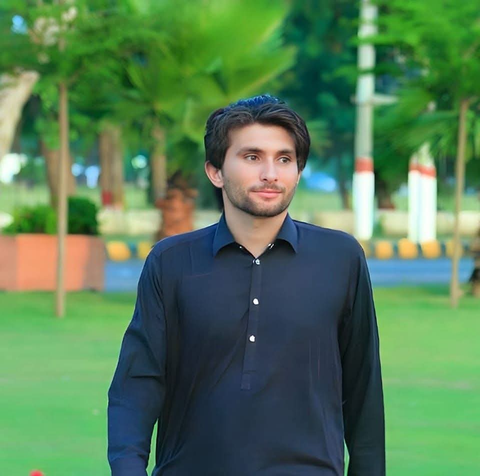 Shakir Ullah English Typing, Urdu Typing, Audio Services, Photo Editing, Product Cover