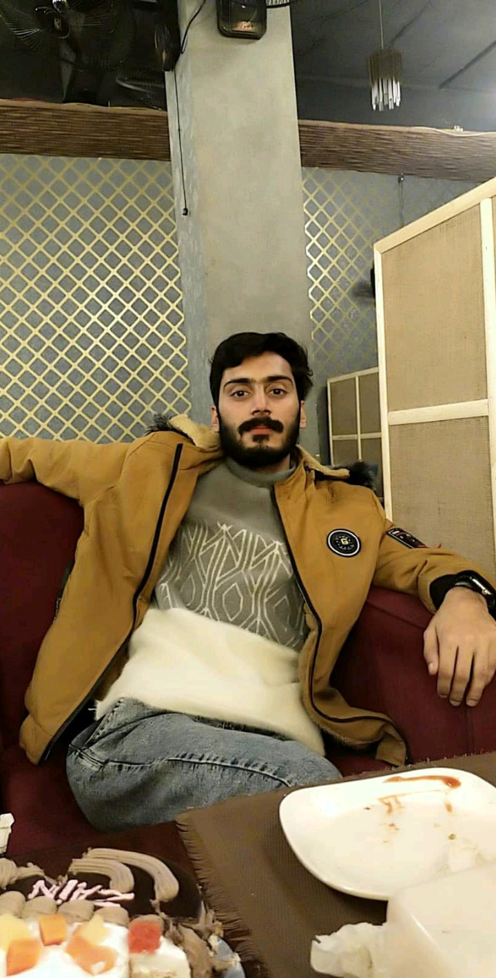 Zain Waheed Profile Zain Waheed Profile