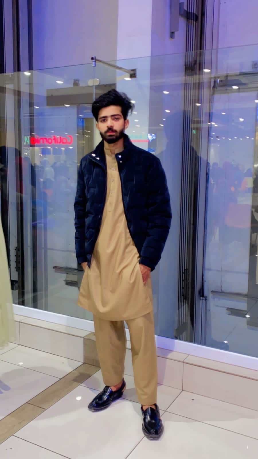 Muqadar Imran Profile